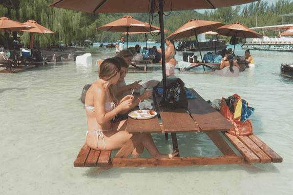 En 2025, le tourisme et les perles tirent l'économie polynésienne vers le haut