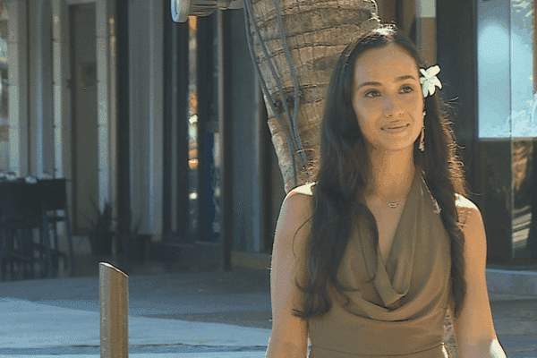 Orama Mollimard entreprend de conquérir le titre de Miss Tahiti, normal c'est une self made woman