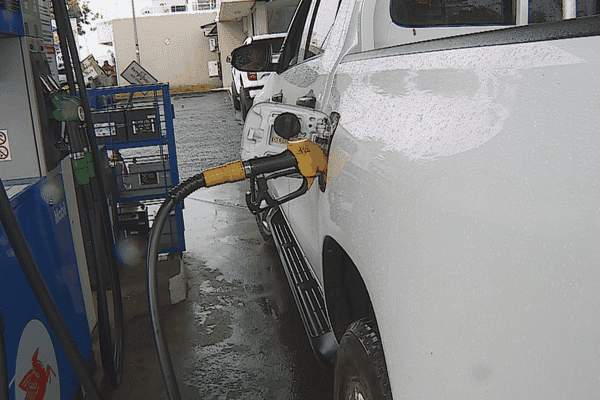 Carburant : pas de hausse des prix pour l'instant grâce au FRPH