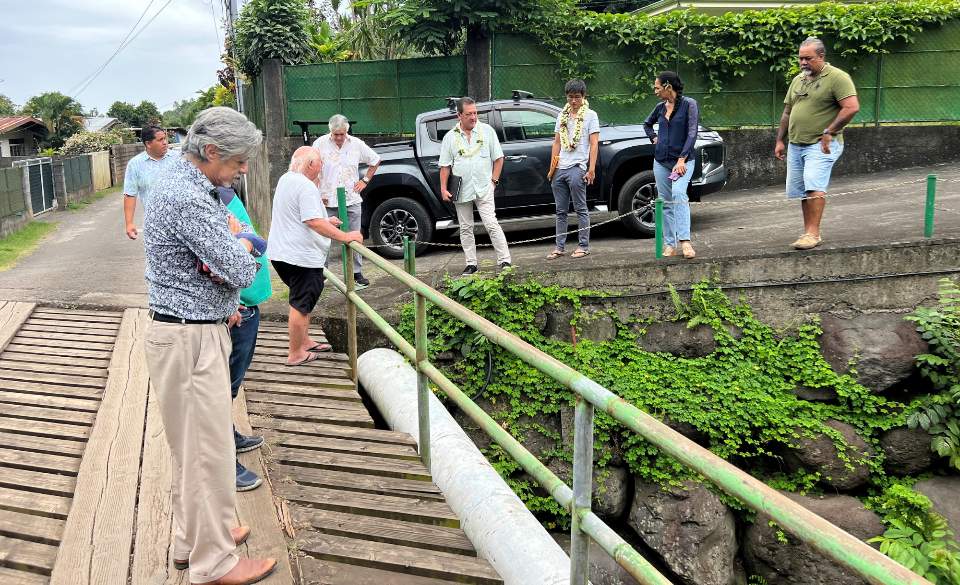 Le ministre des Grands travaux visite la commune de Arue