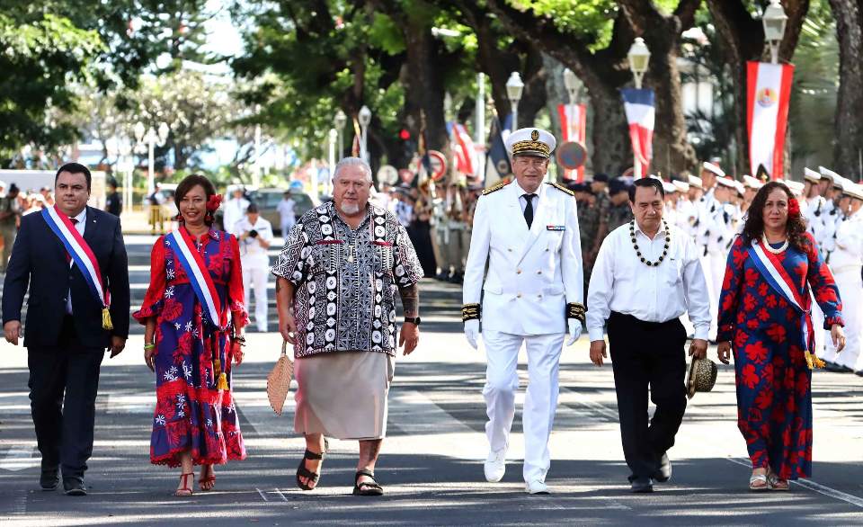 Cérémonie de la Fête nationale et décoration de Nathalie SALMON-HUDRY