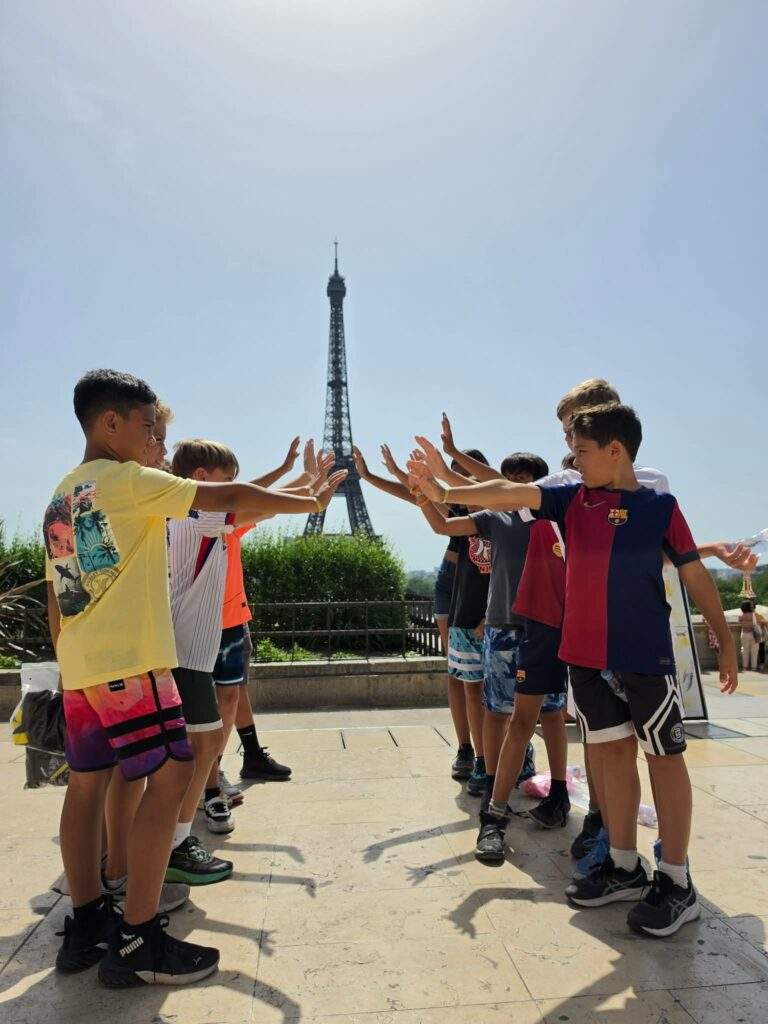 Les U11 de Tamarii Punaruu vivent « le voyage d’une vie » en France