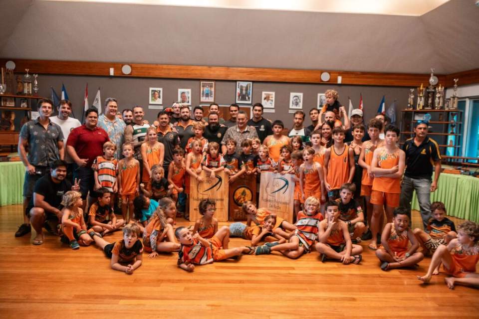 Les champions de Polynésie de rugby reçus par Tāvana