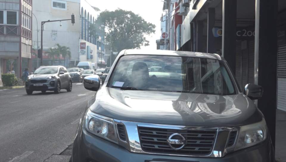 Au marché de Papeete, des parkings gratuits pour mettre fin au stationnement en double file